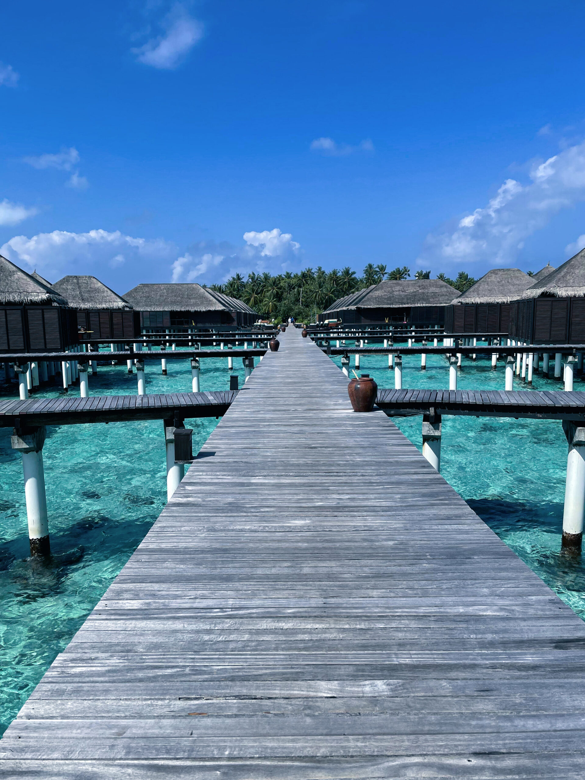 wooden-jetty-luxury-resort-maldives